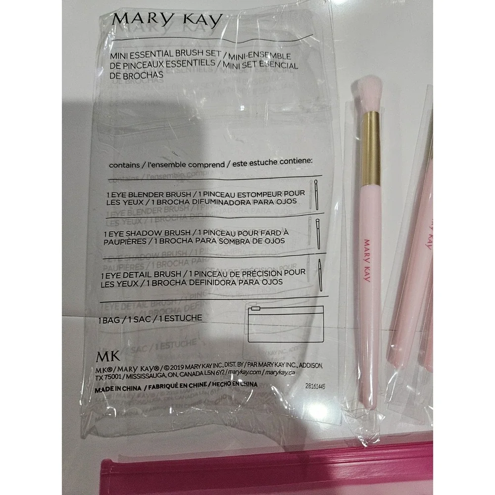 Mary Kay Mini Essential Brush Set New